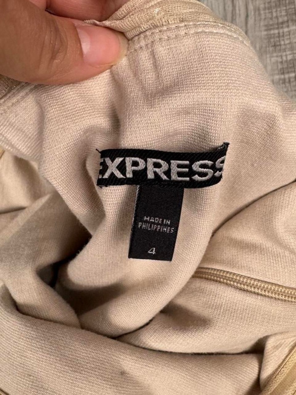 Express Strapless Champagne Pleated Dress Size 4 Metallic Shimmer Cocktail Party - Picture 5 of 6